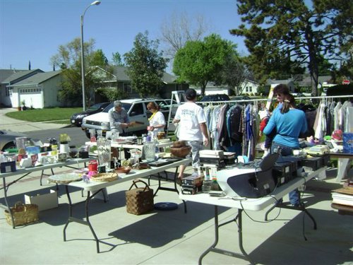 2009 Shir Ami Yard Sale - April 5 016.jpg