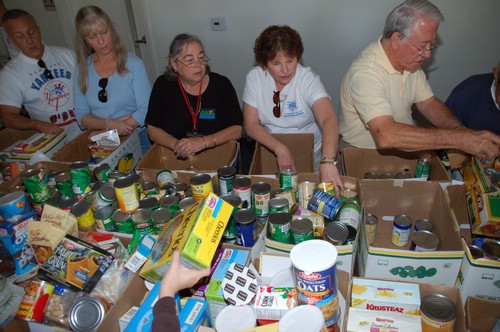 Mitzvah Day  11-5-2006 2-18-41 PM.JPG