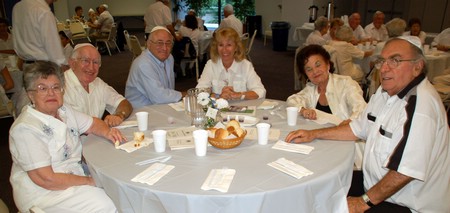 White Shabbat 8-6-2006 8-18-2006 7-08-06 PM.JPG